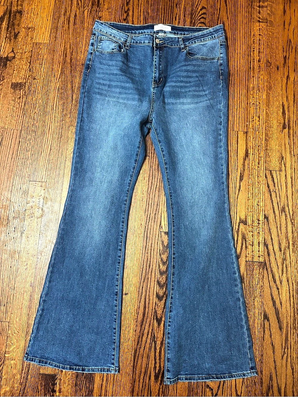 The Elevated Closet Women's Flare Jeans Blue Waist 38 Length 34 NWOT
